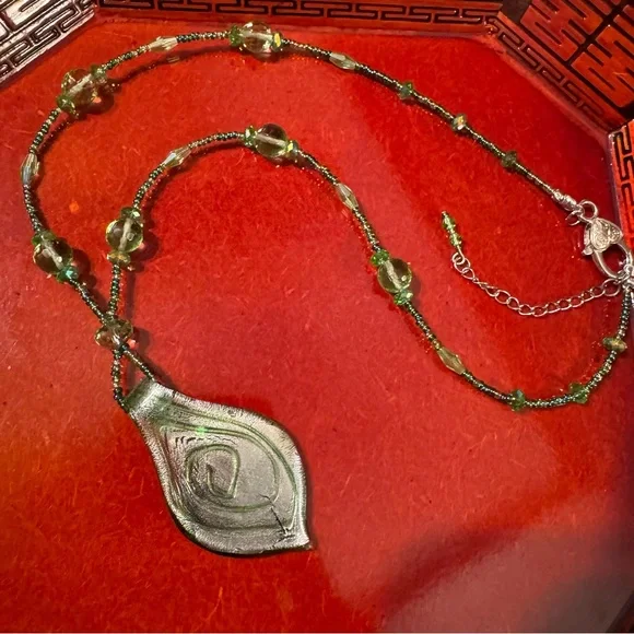 Artisan Beaded Murano Glass Pendant Green & Silver Swirl Design All Glass Beads - Picture 4 of 9